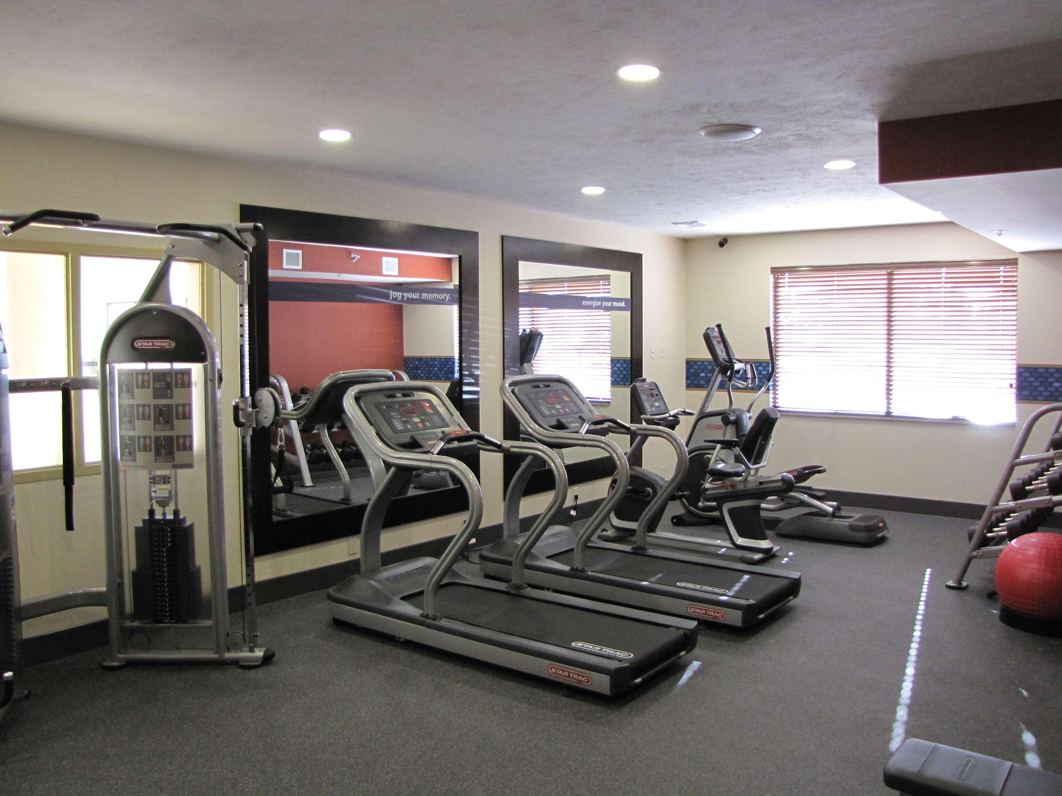 Hampton Inn & Suites Jamestown Kültér fotó