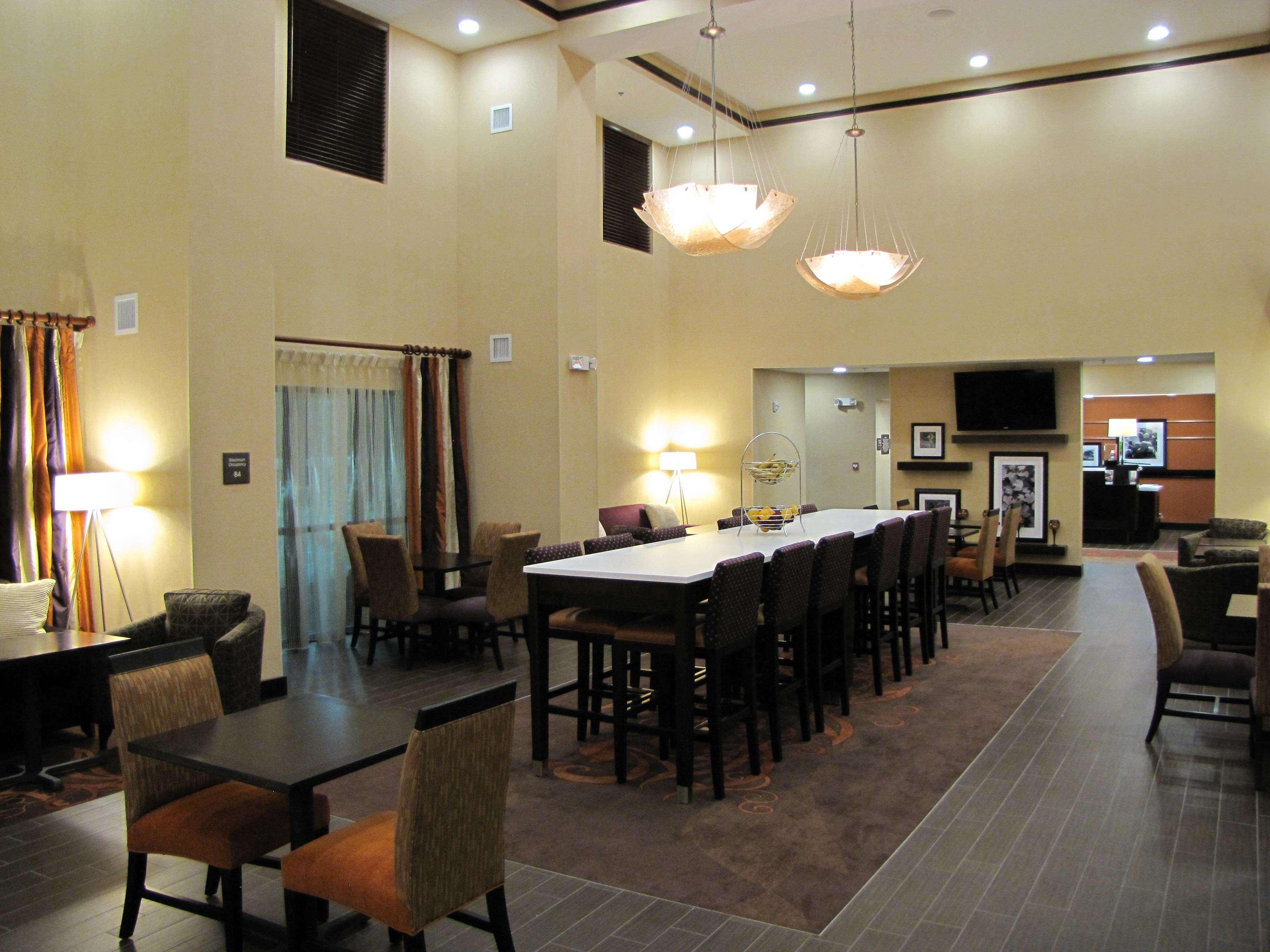 Hampton Inn & Suites Jamestown Kültér fotó
